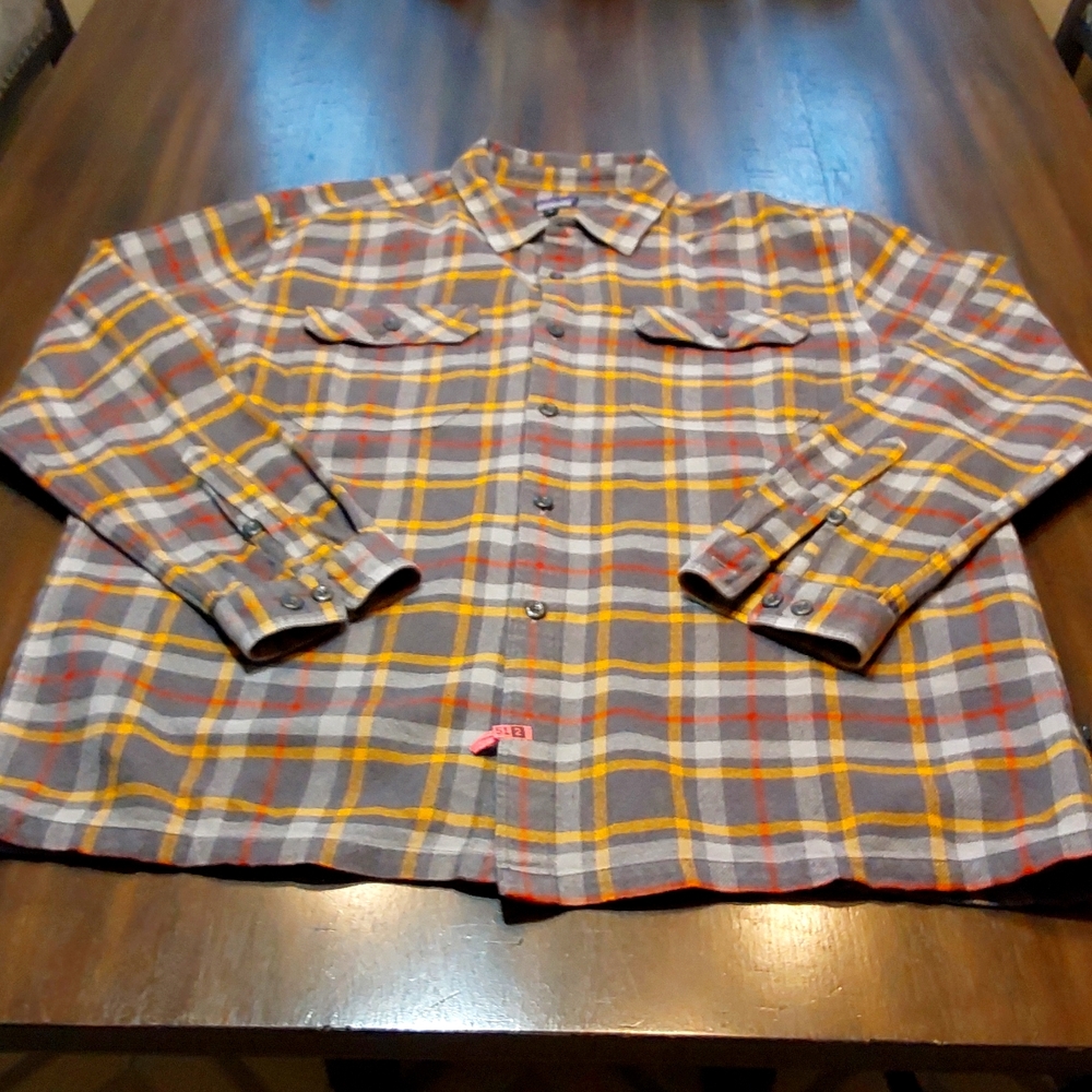 Men's preowned Patagonia shirt XL $60.00 #1